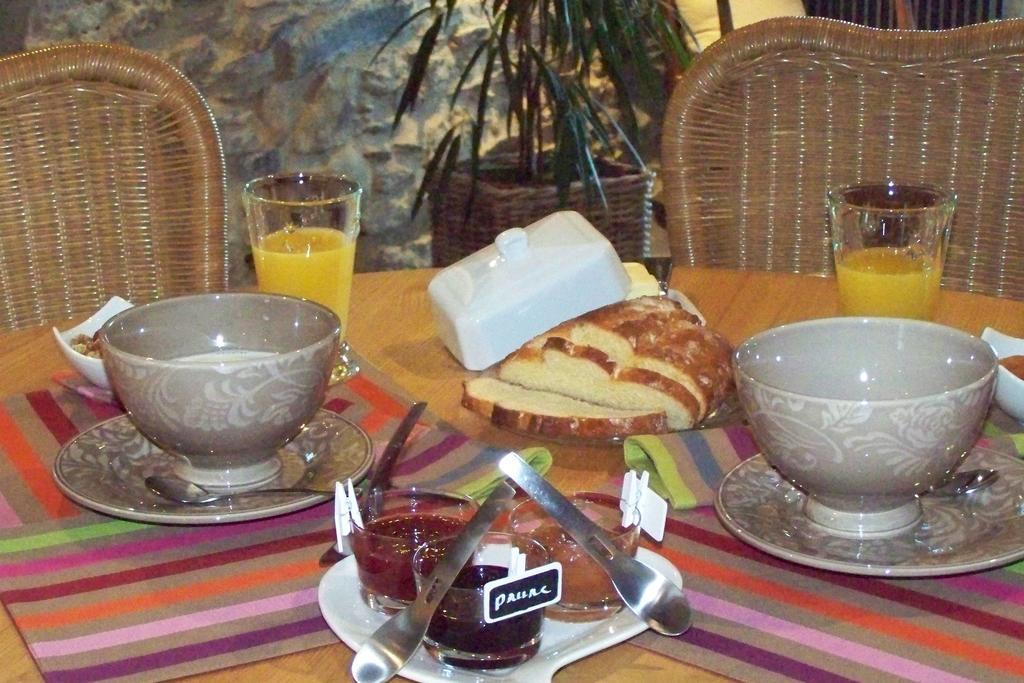 Les Hotes Du Lac, Chambres Et Tables D'Hotes Mandailles  Esterno foto