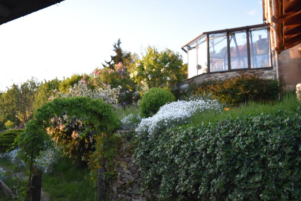 Les Hotes Du Lac, Chambres Et Tables D'Hotes Mandailles  Esterno foto