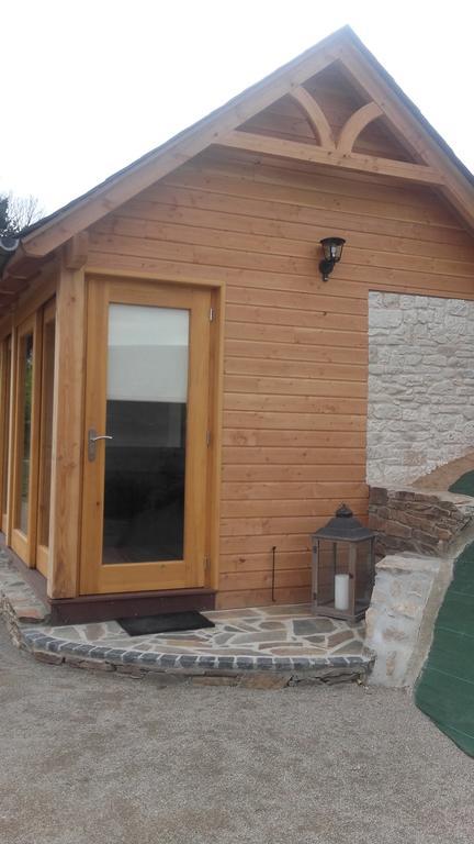 Les Hotes Du Lac, Chambres Et Tables D'Hotes Mandailles  Esterno foto